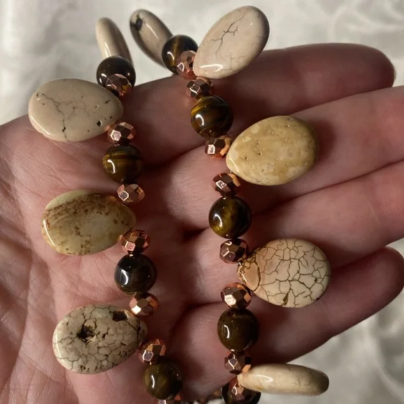 Handcrafted Pink Turquoise and Tiger’s Eye Necklace - Picture 5 of 6